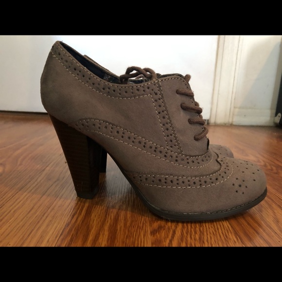 FIONI Clothing Shoes - Fioni Heeled Booties